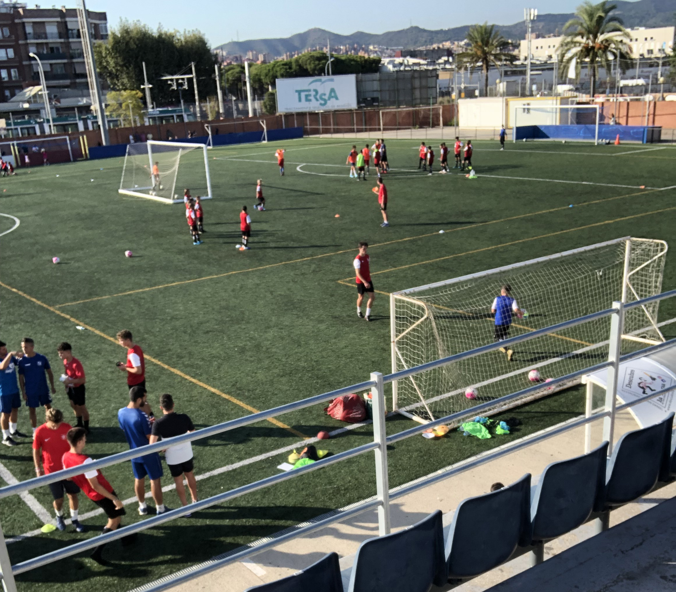 Тренировка футболистов в Барселоне